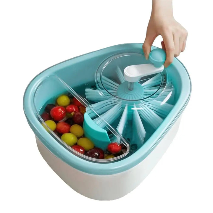 Fruit & Vegetable Cleaner Spinner – colander basket detail (view 3)