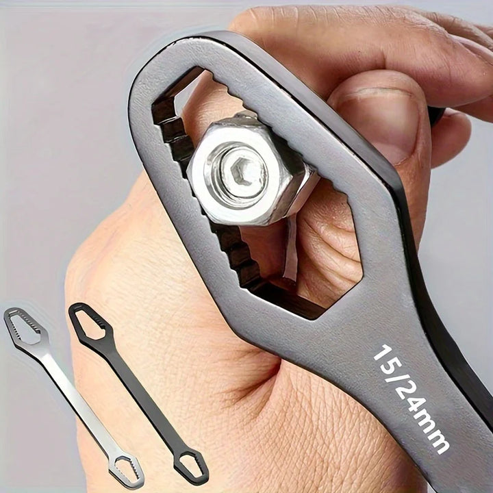 Self-tightening double-ended adjustable ratchet wrench