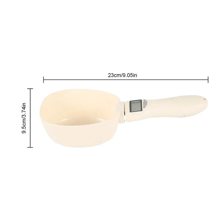 Digital Pet Food Scale with Measuring Scoop – LED display close-up (view 3)
