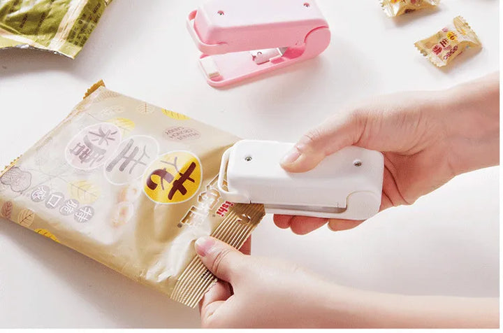 Mini handheld bag sealer for food storage bags