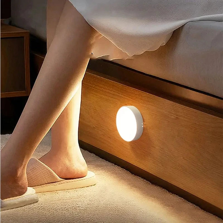 Wireless motion sensor LED night light